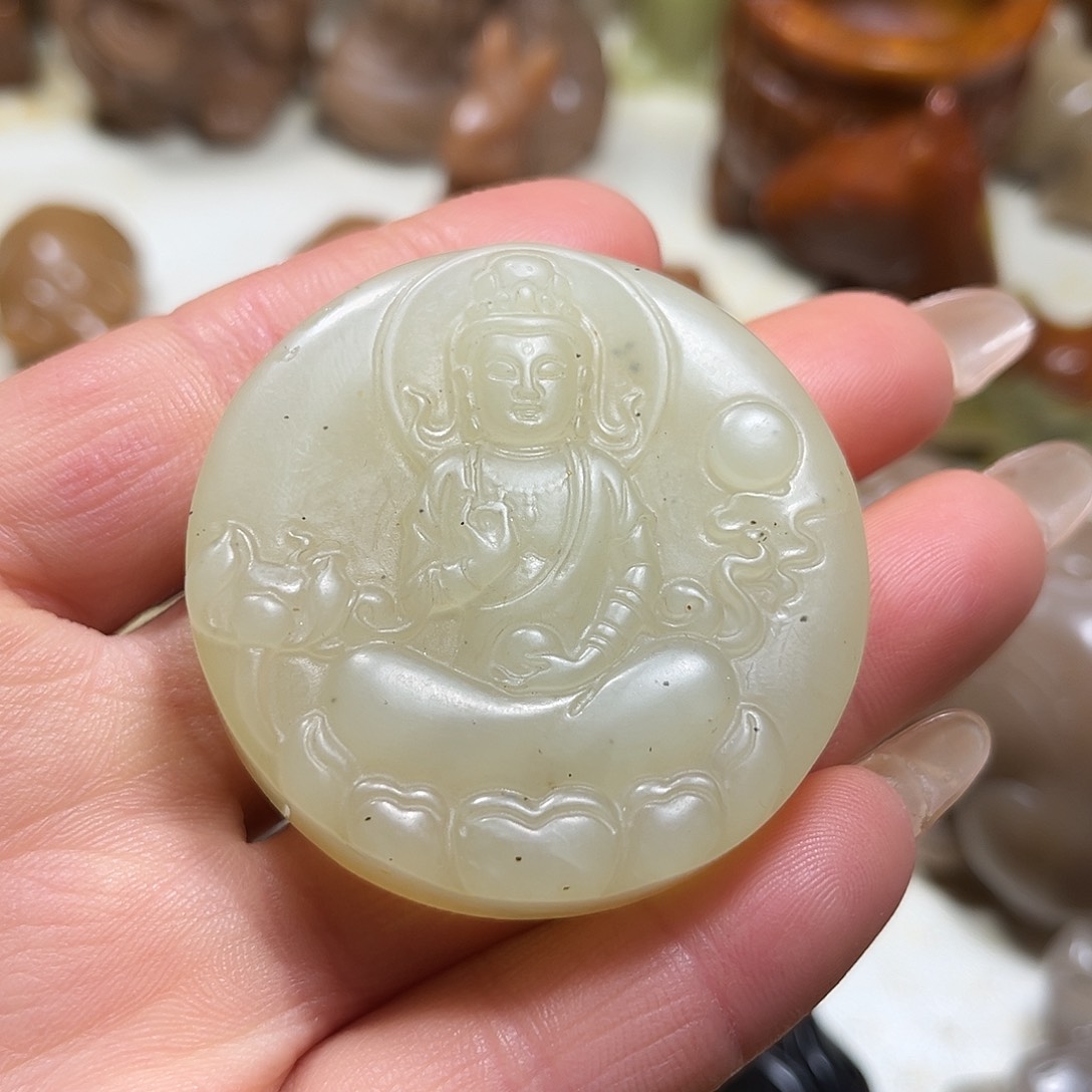 白玉菩提吊坠白玉菩提吊坠