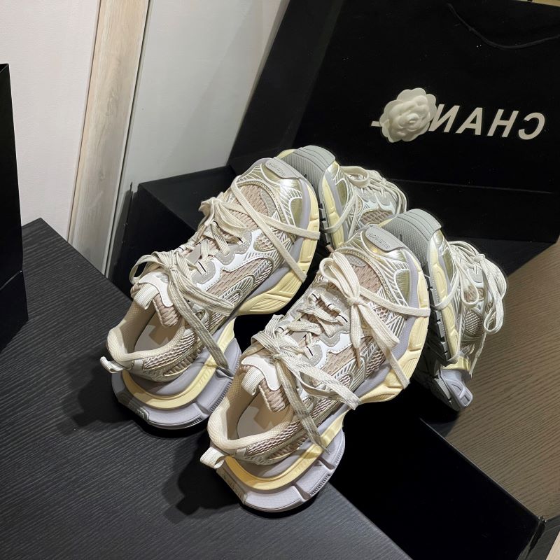 早春新款潮鞋老爹鞋2025春季新款女鞋厚底时尚增高休闲情侣运动鞋