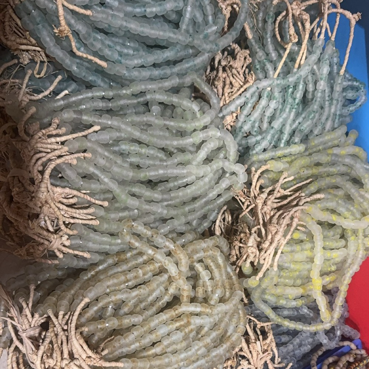 琉璃珠子品类繁多喊我选