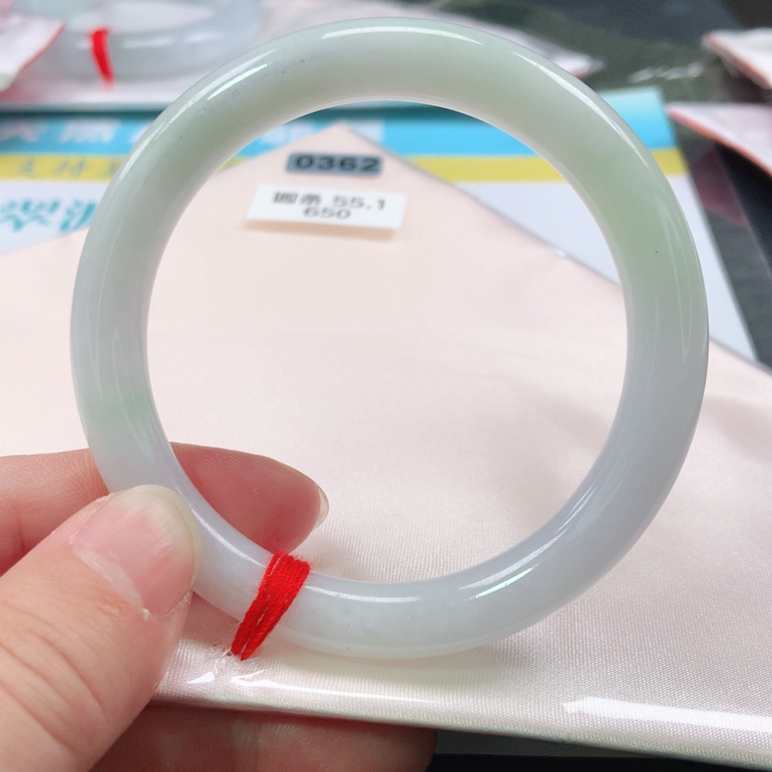 翡翠手镯未镶嵌0362号