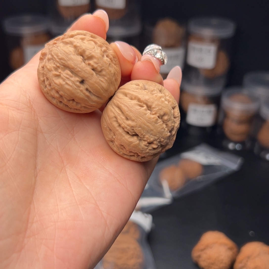 文玩核桃吊坠0***G霸王龙