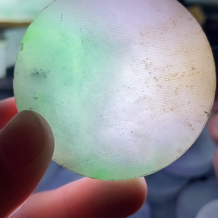 翡翠颈饰未镶嵌毛料40