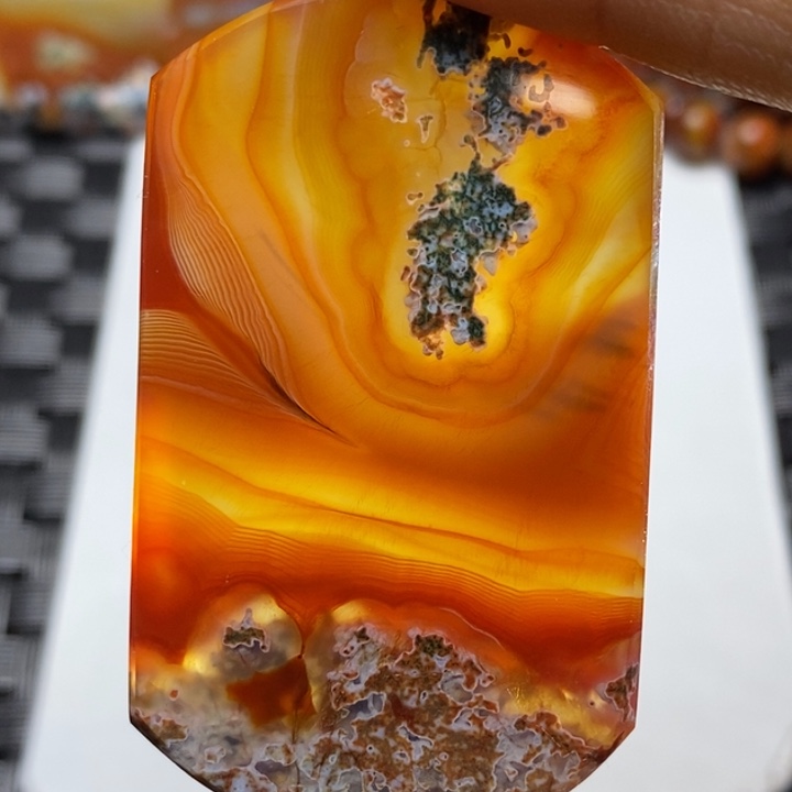 玛瑙/玉髓颈饰未镶嵌