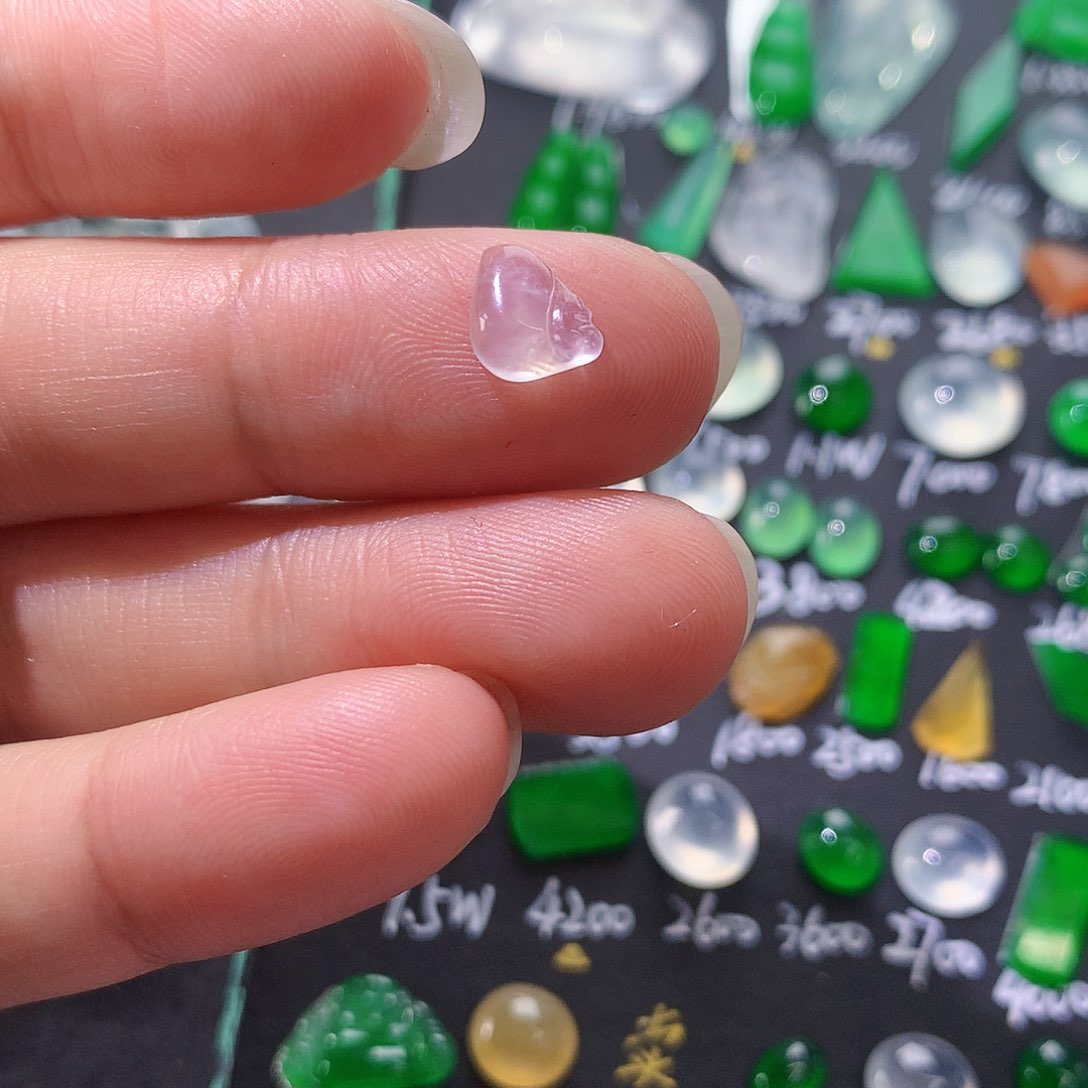 【闪购商品】翡翠颈饰未镶嵌天然翡翠高冰松鼠