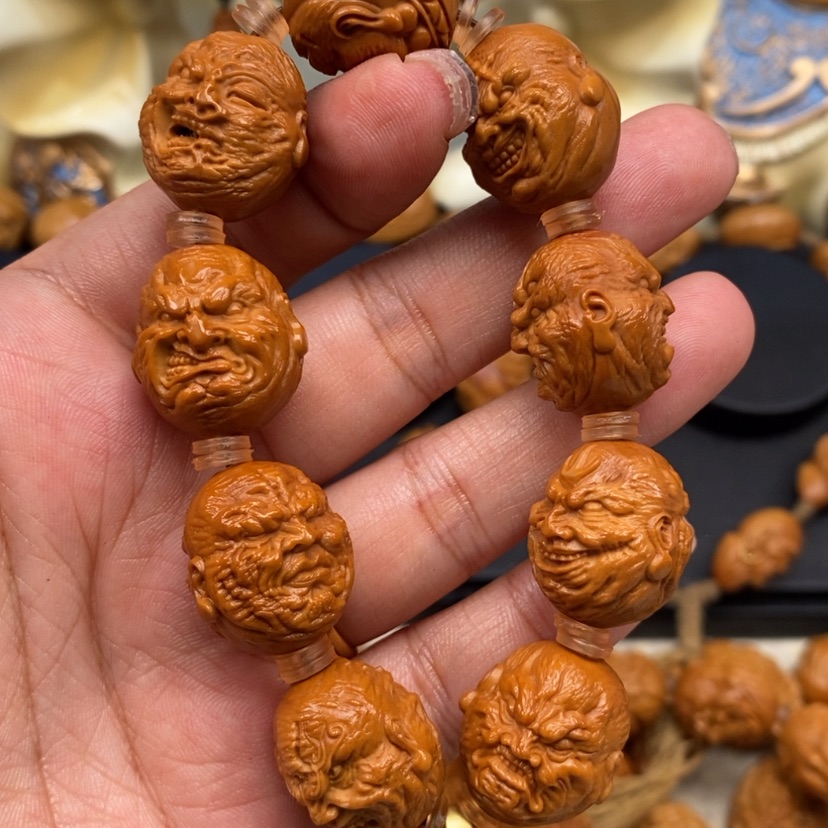 【闪购商品】橄榄核吊坠陈*龙橄榄手工雕刻工艺