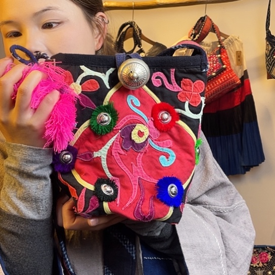 织绣手工制作包包