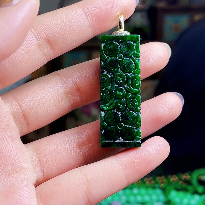 翡翠银S925镶嵌颈饰多样性