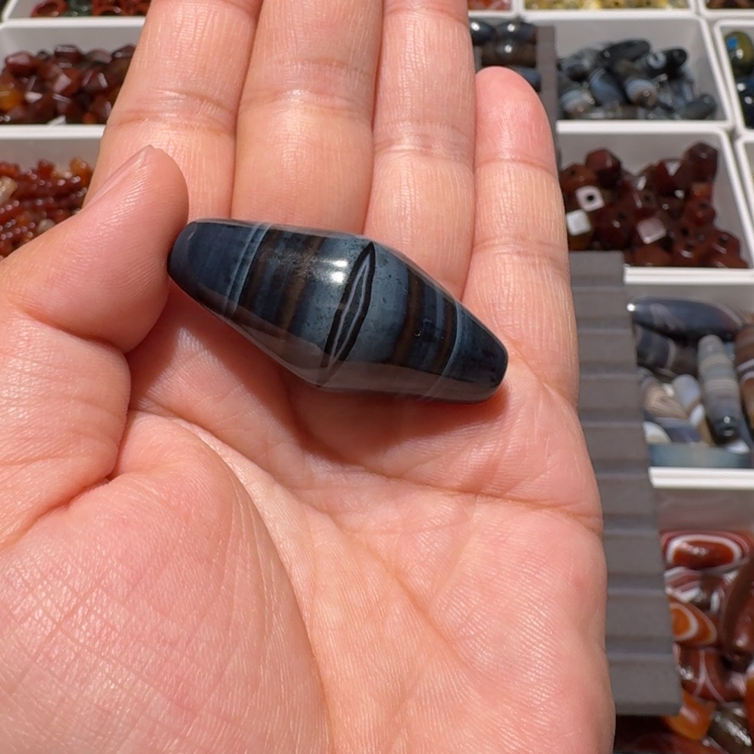 玛瑙/玉髓未镶嵌珠宝半成品