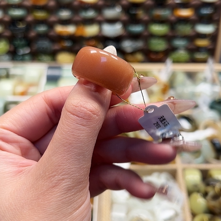 蛇纹石玉戒指未镶嵌