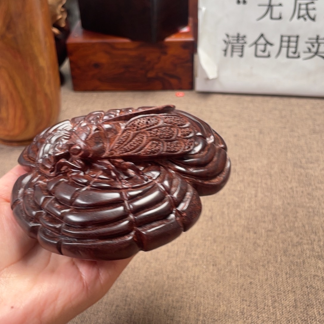 檀香紫檀（小叶紫檀）灵芝