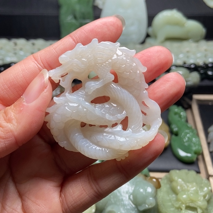 颈饰未镶嵌和田玉中*-