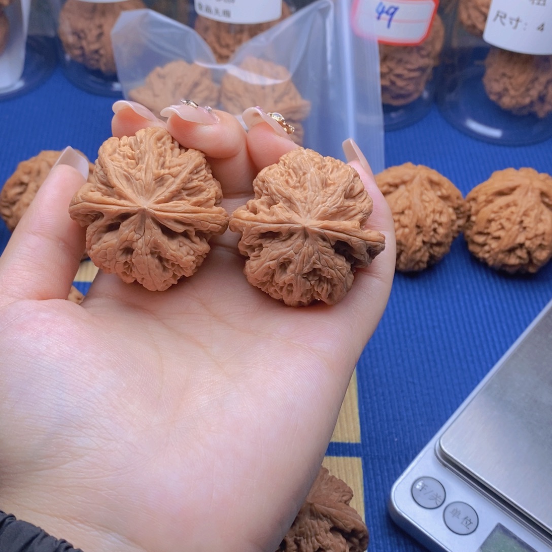 洛***神文玩核桃吊坠粗筋精品对42