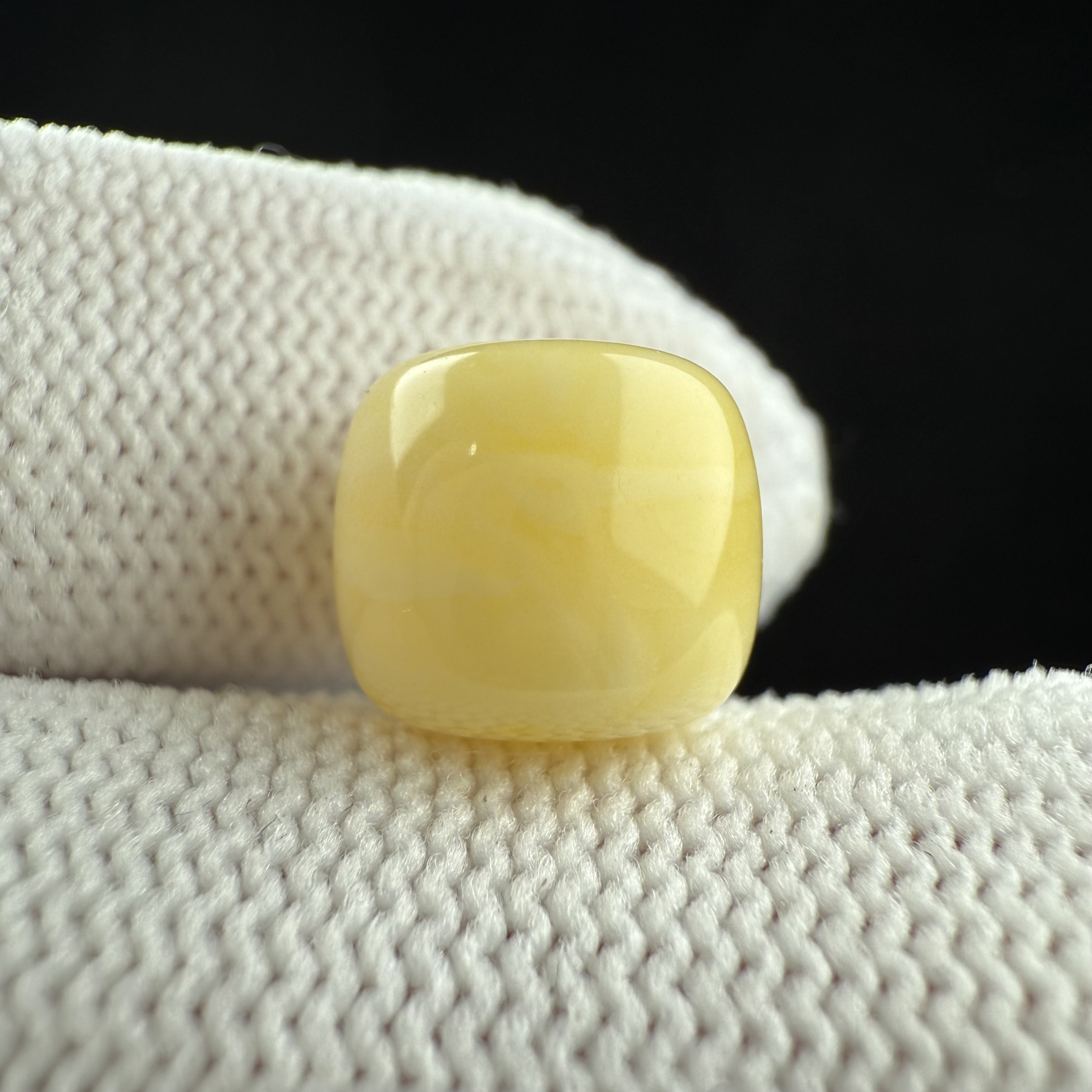 F2912天然原矿蜜蜡 浓白蜡老型10.2*9mm支持复检假一罚十