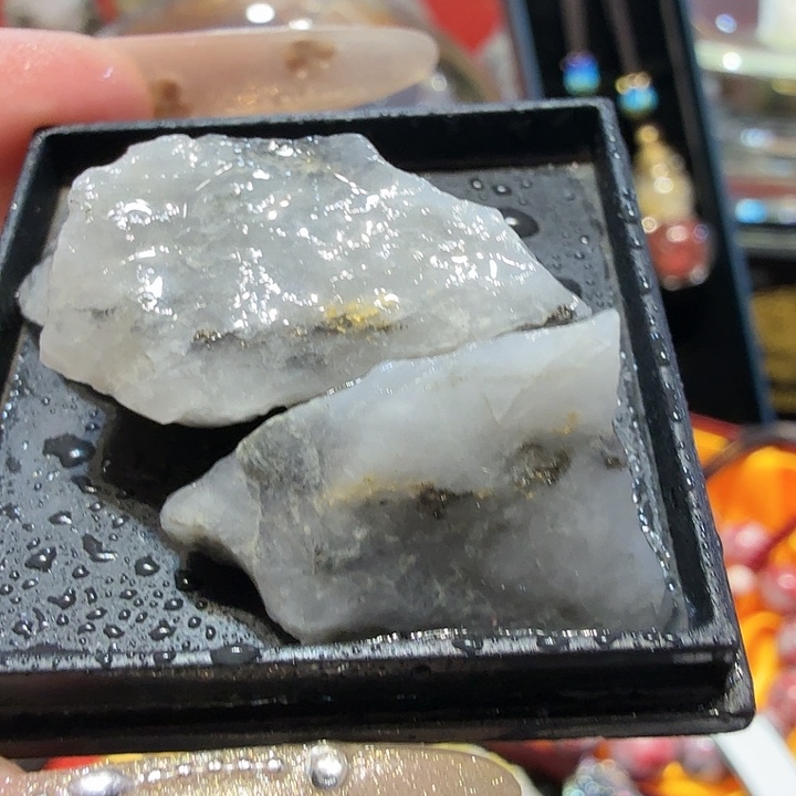 可13.2g聚金阁天然明金矿标