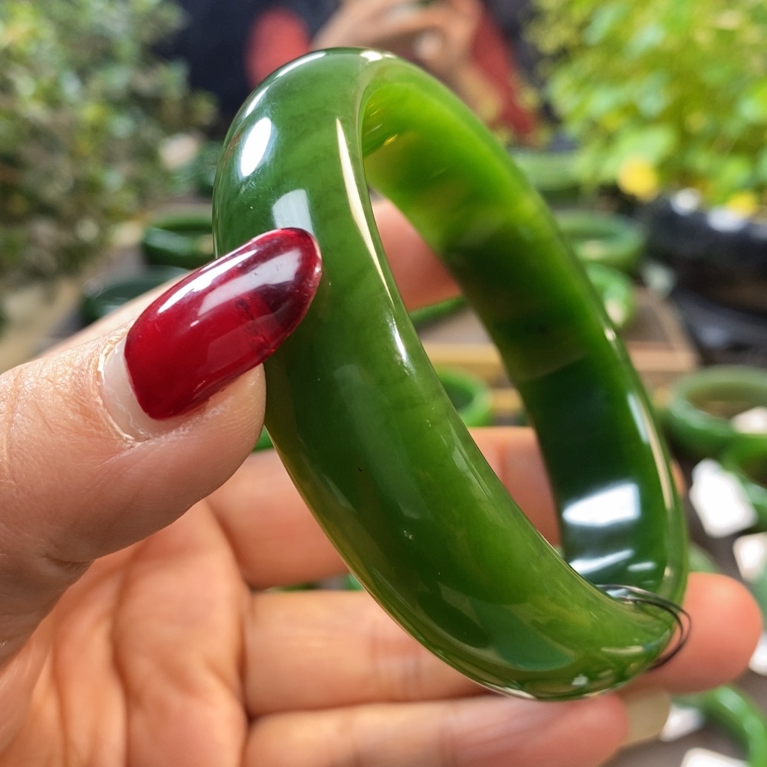 和田玉（碧玉）手镯未镶嵌如***院