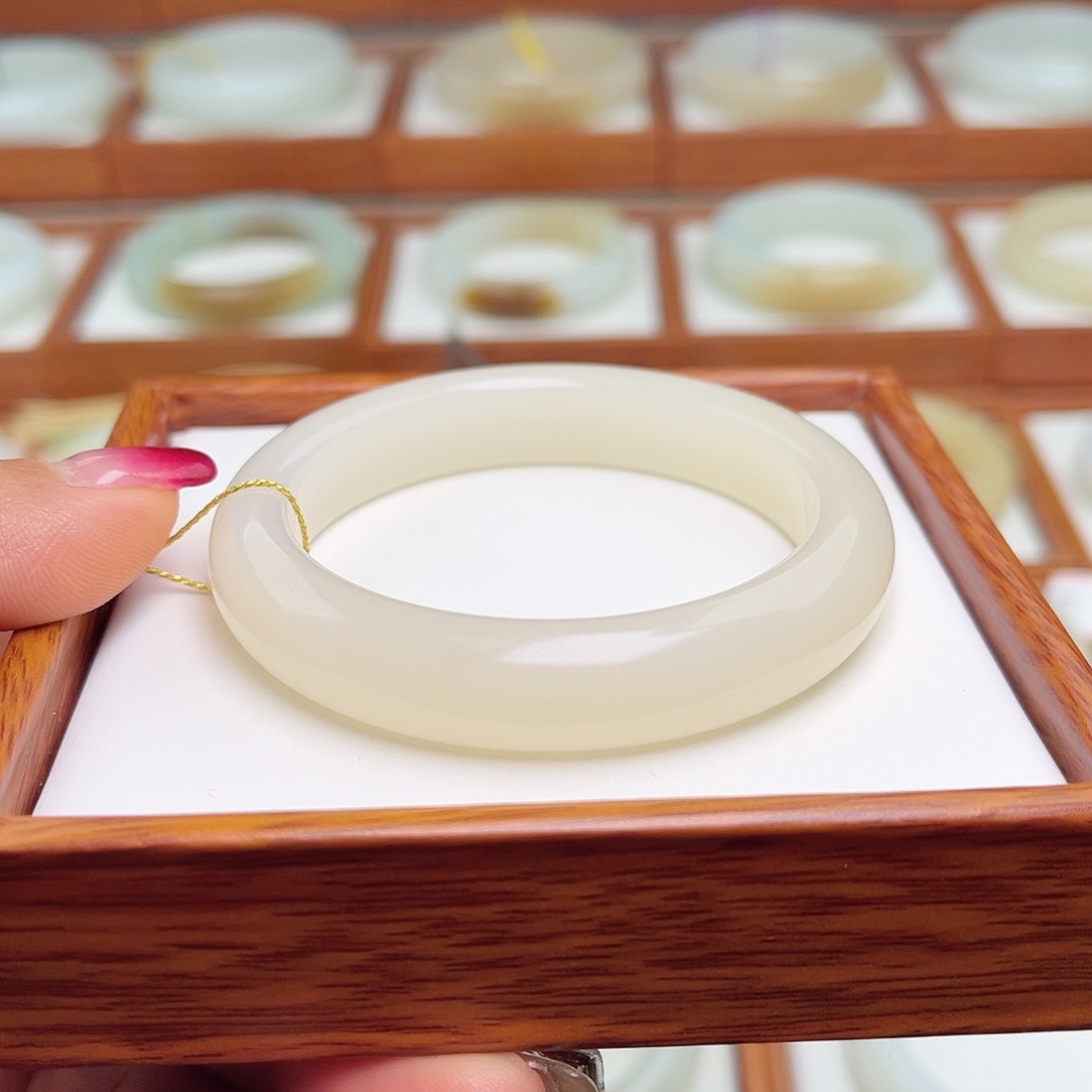 和田玉手镯未镶嵌向*葵53.3