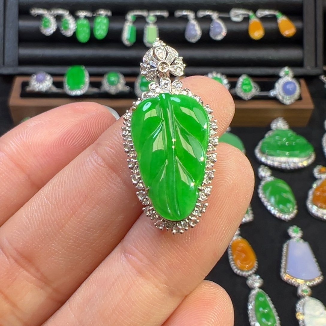 翡翠颈饰18K金镶嵌收货48小时鉴赏期