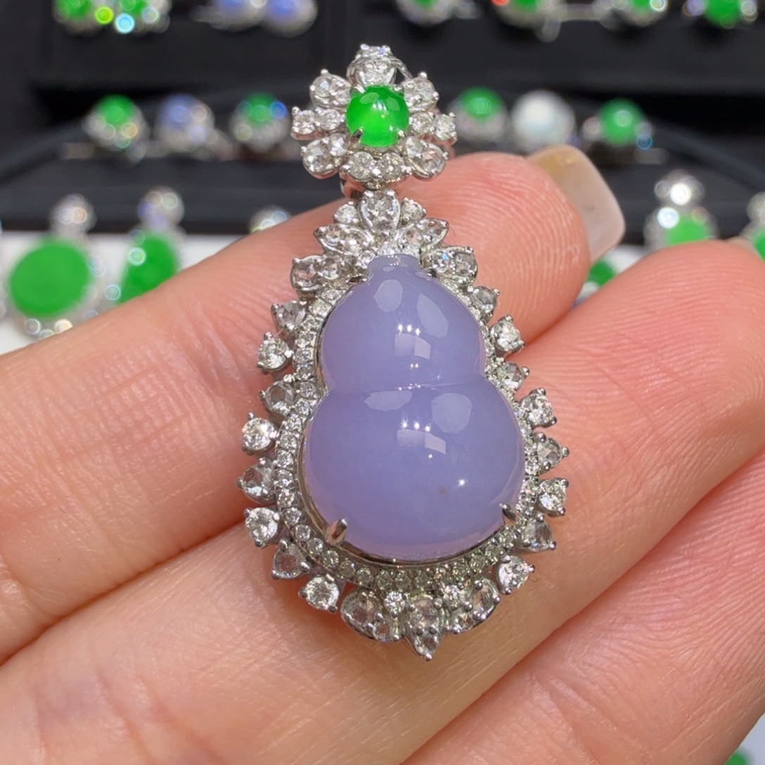 翡翠18K金镶嵌颈饰收到货48小时鉴赏期