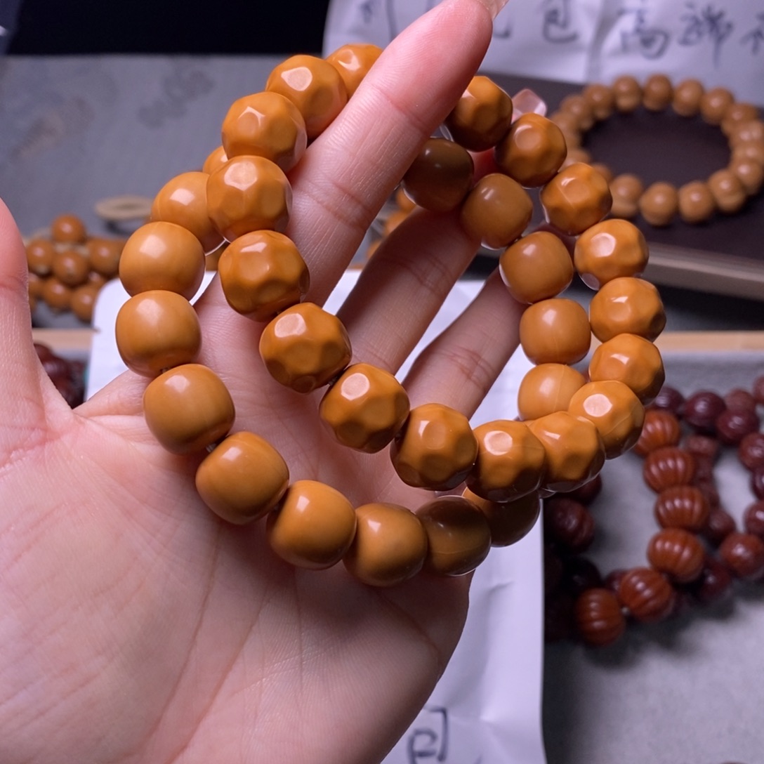 文玩核桃手串老型奶酪