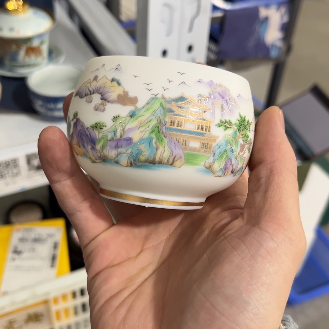 陶瓷等行业的生产和销售企业提供