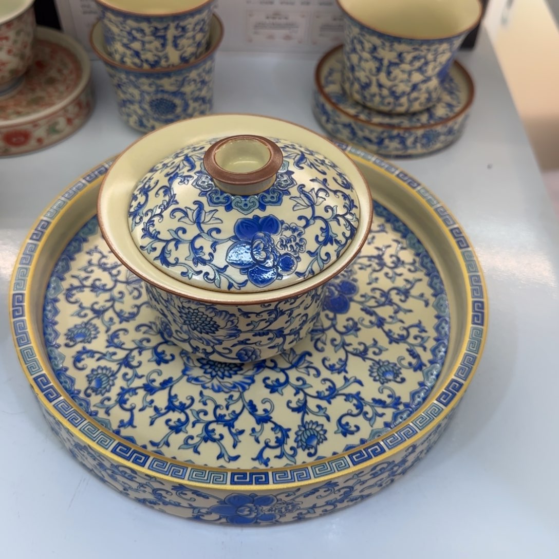 这些盖碗真好看！！！