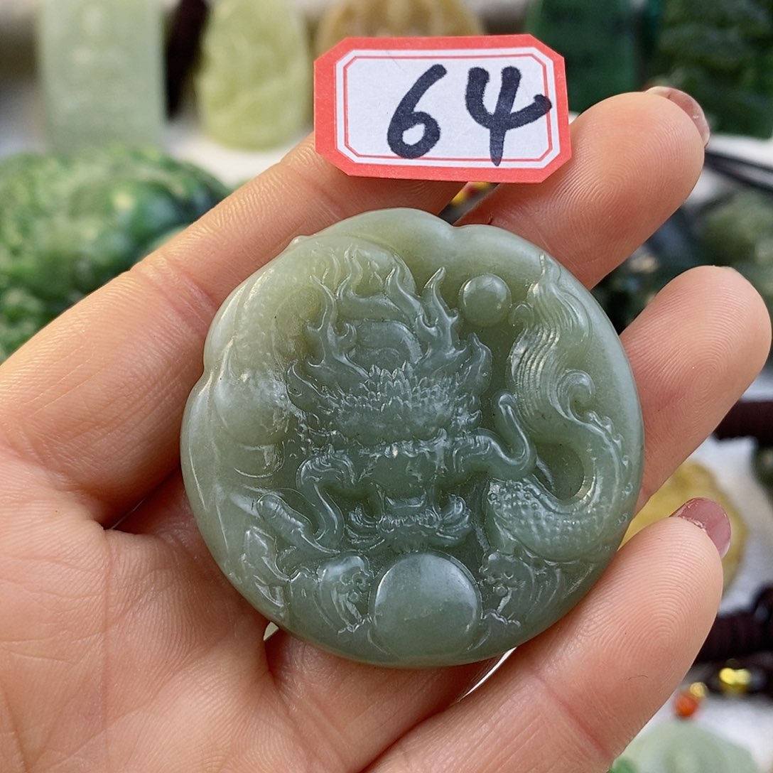 和田玉（糖玉）颈饰未镶嵌