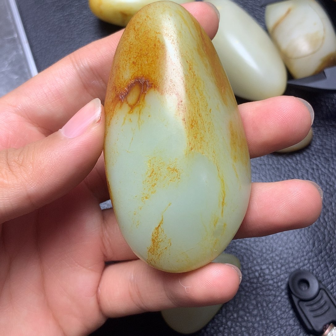 O***g和田玉未镶嵌挂件