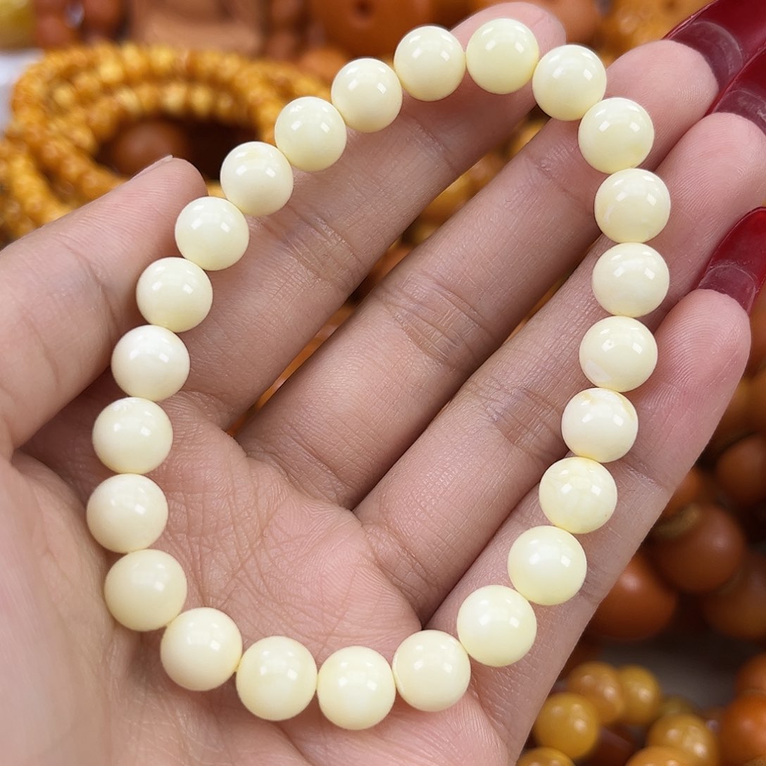 琥珀颈饰未镶嵌蜜蜡