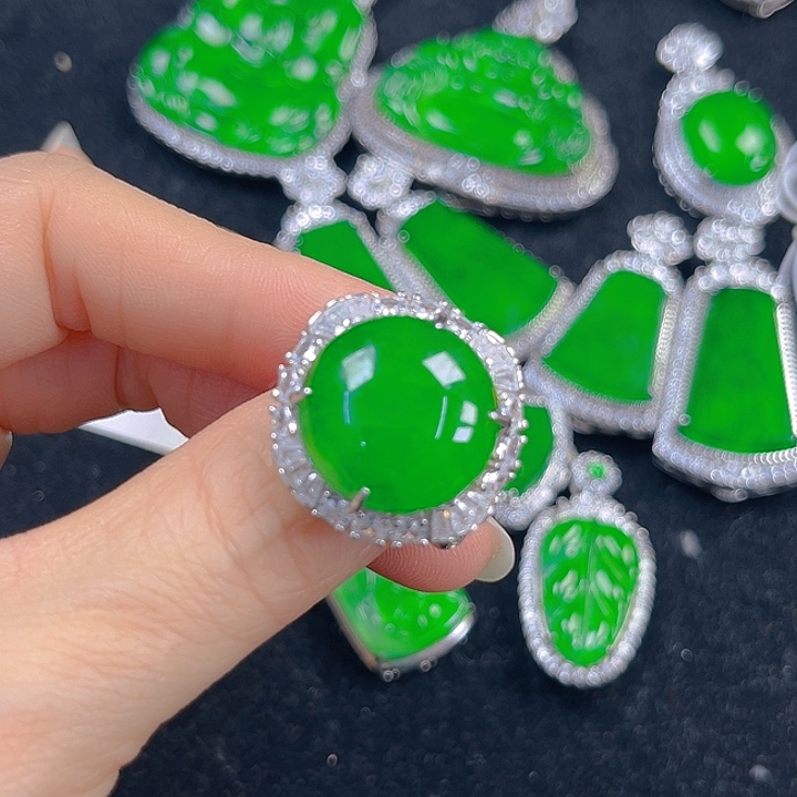 翡翠吊坠(不含链)银S925镶嵌