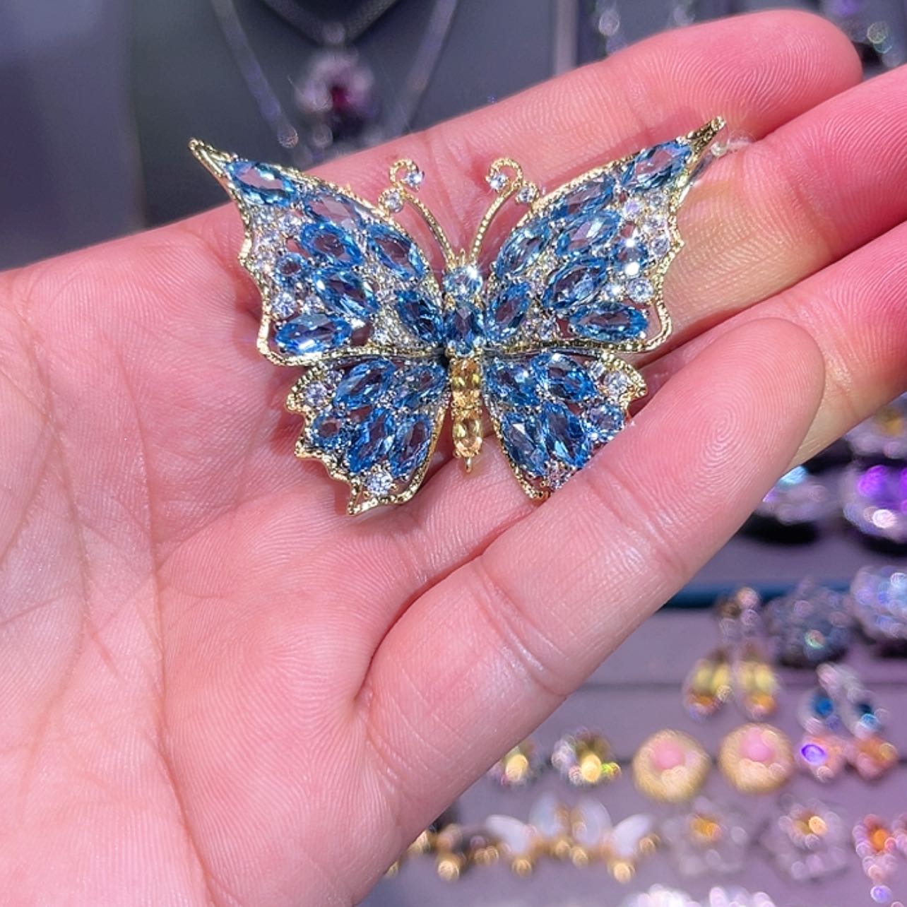 【闪购商品】托帕石吊坠(赠链)银S925镶嵌