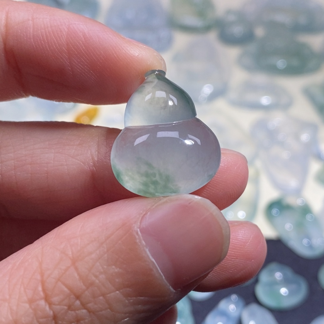 翡翠颈饰未镶嵌天然缅甸翡翠A货