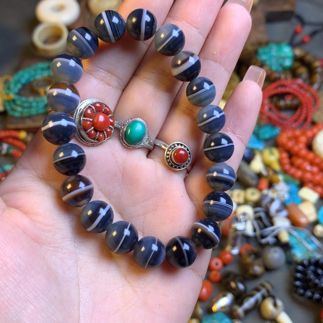 三***半凤眼菩提吊坠………………………