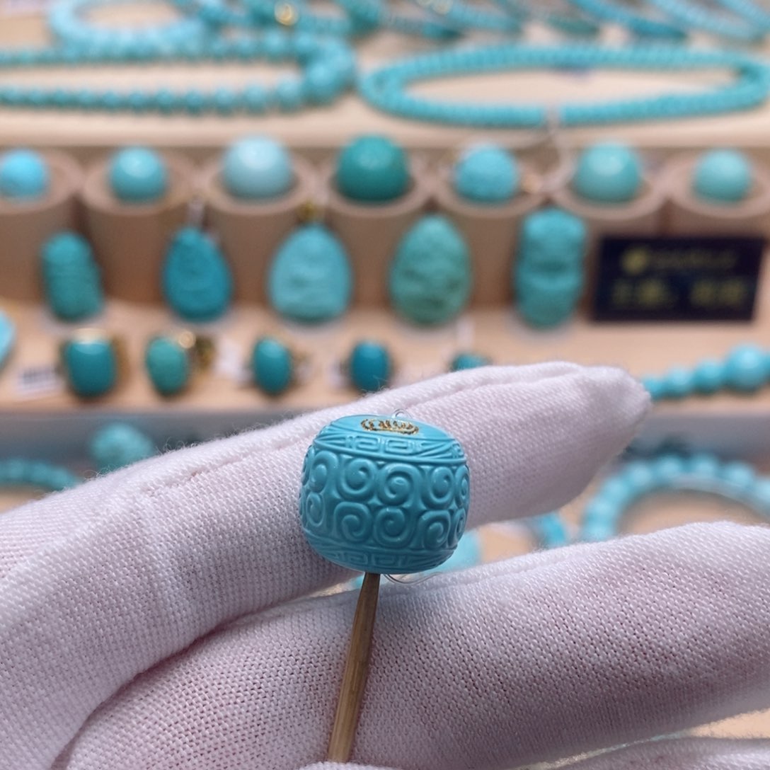 未镶嵌绿松石珠宝奇石