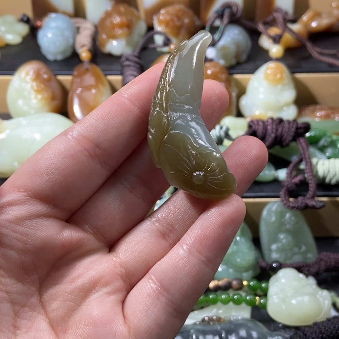 和田玉未镶嵌吊坠(不含链)