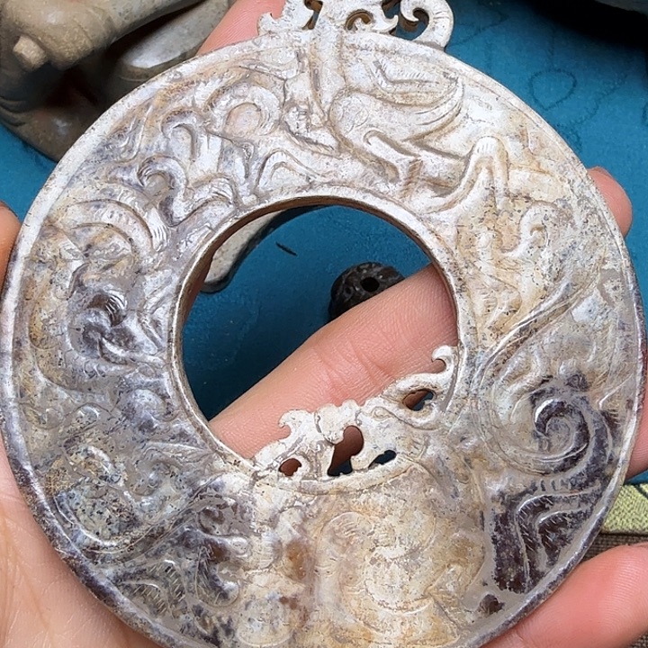 路****和田玉（糖玉）未镶嵌颈饰