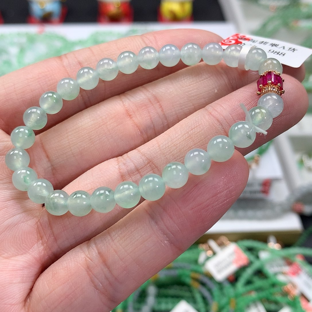 翡翠手链未镶嵌翡翠