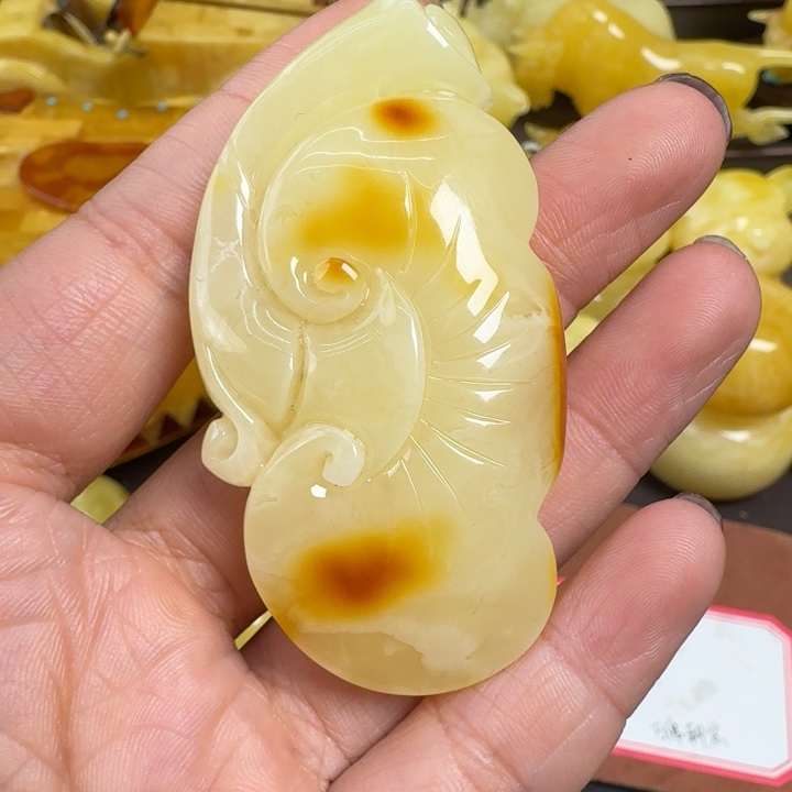 蜜蜡珠宝奇石未镶嵌