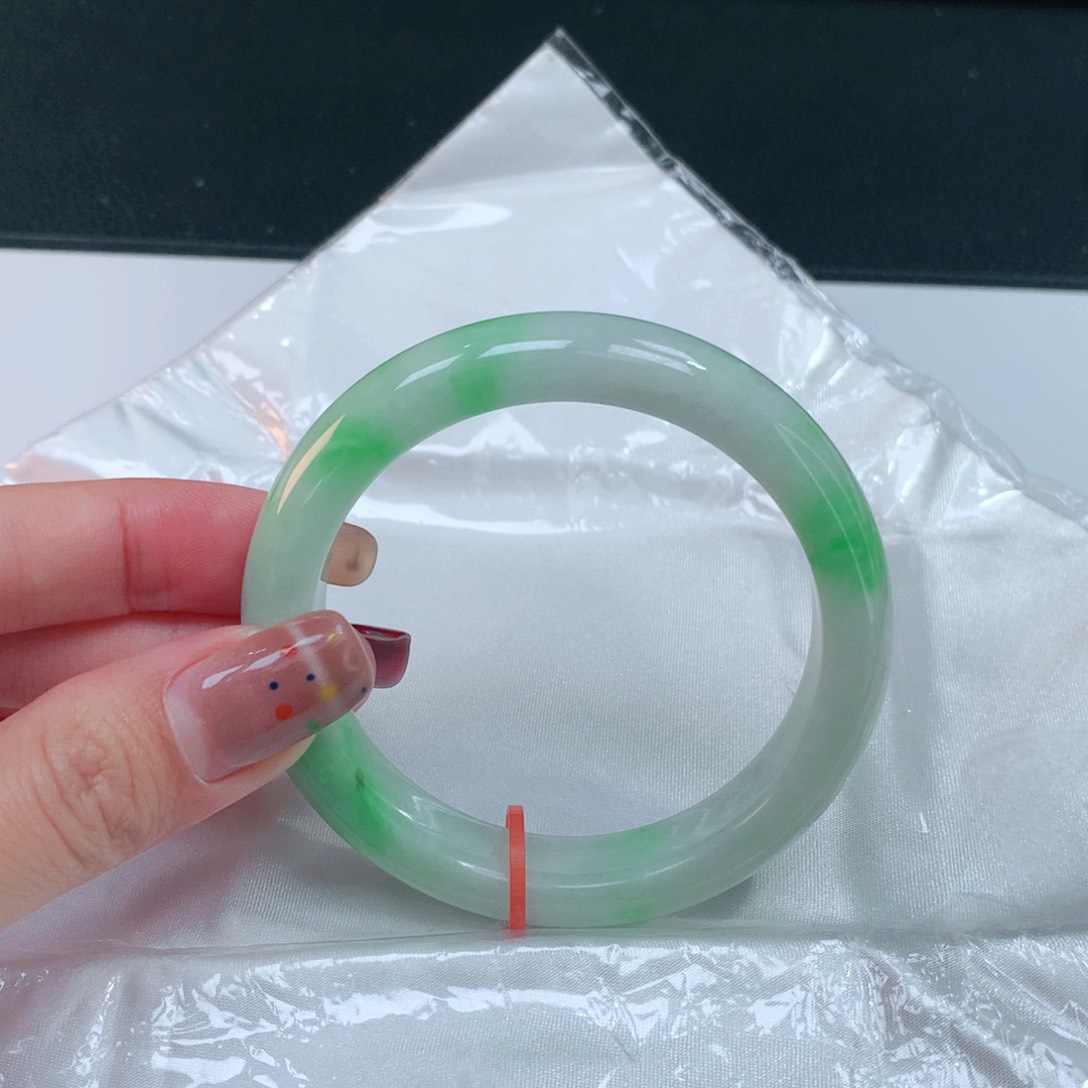 未镶嵌手镯翡翠132
