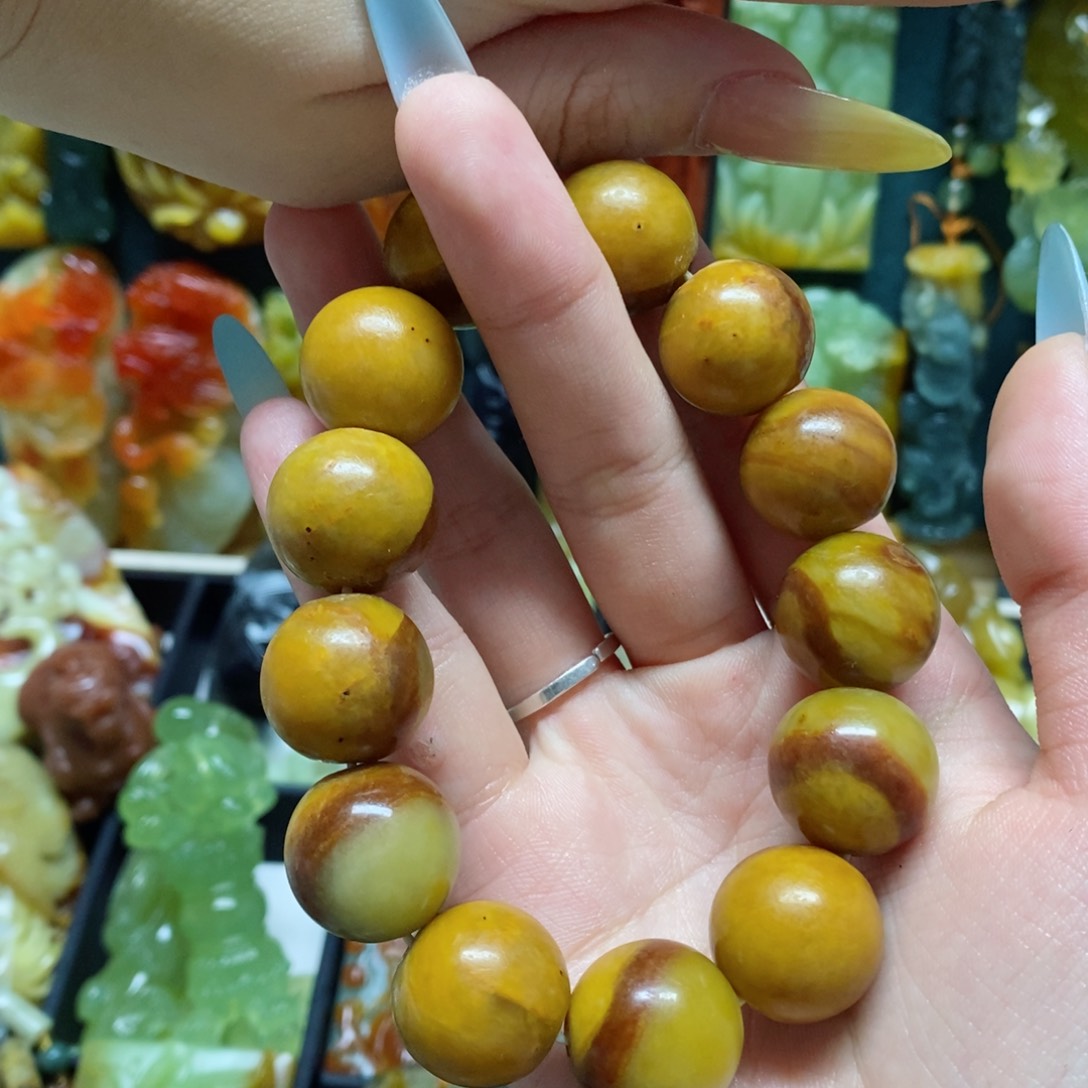 未镶嵌蛇纹石玉手链黄*屋
