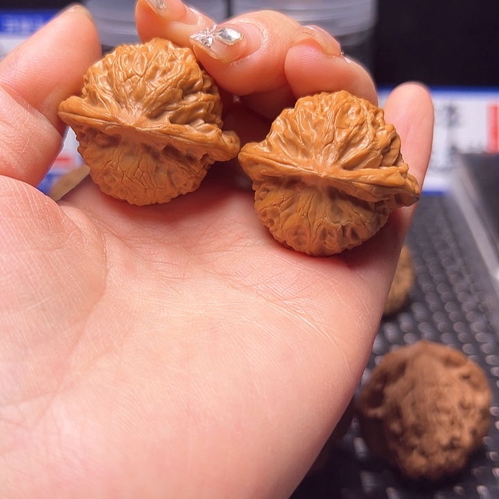 文玩核桃把件38宫灯