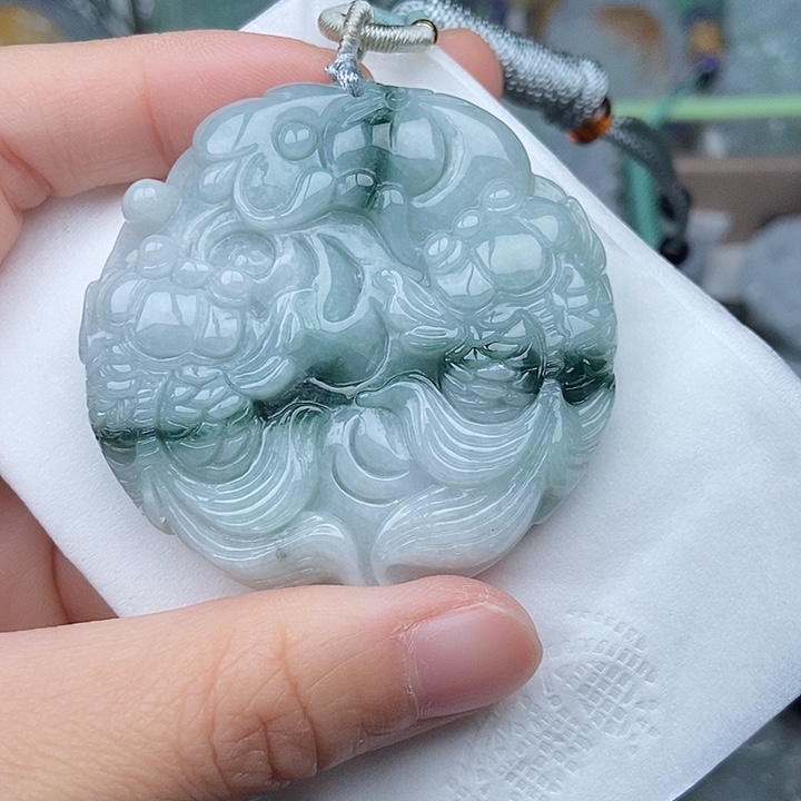 翡翠未镶嵌颈饰翡翠双面