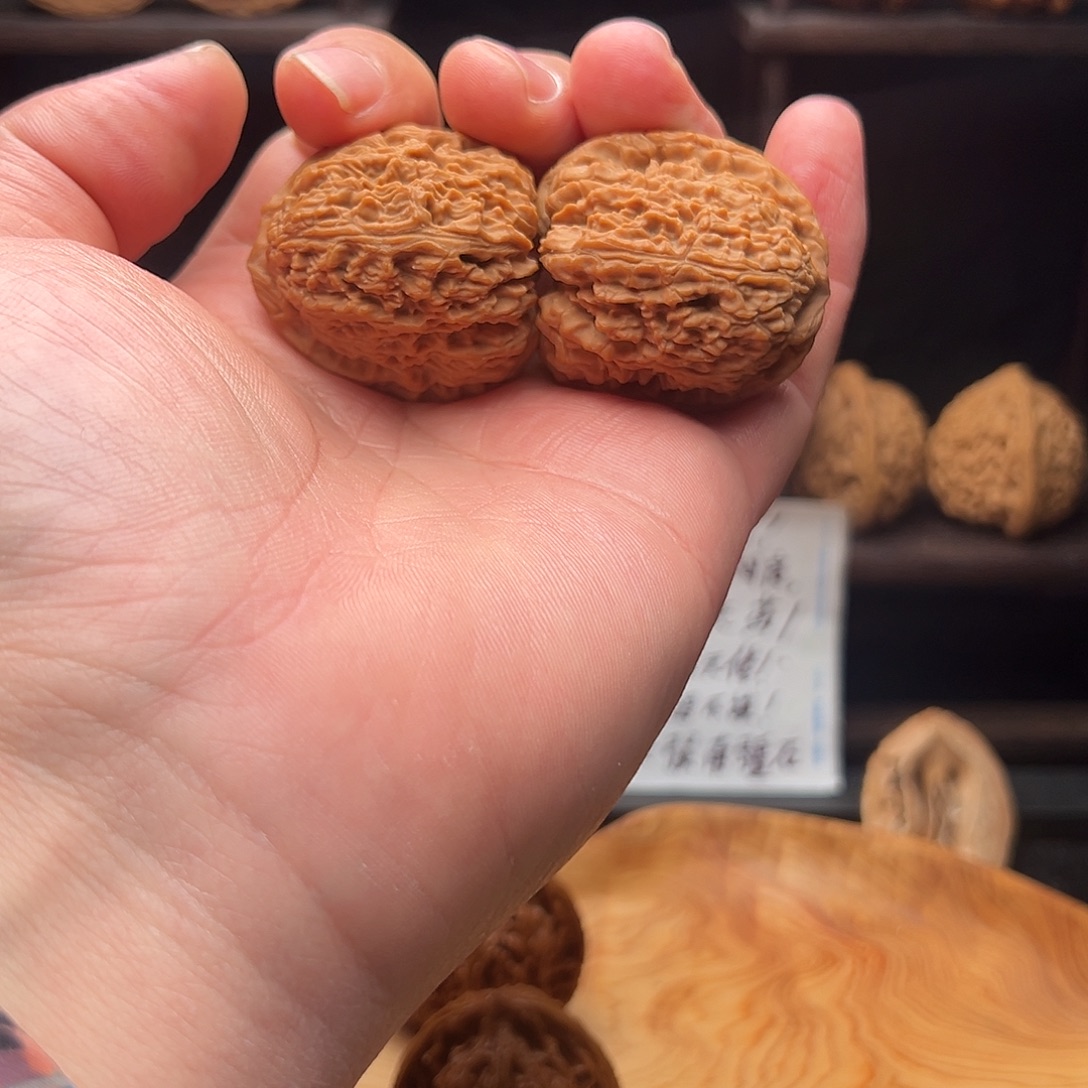 再***！文玩核桃吊坠物美价廉