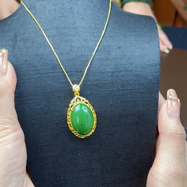 【闪购商品】和田玉（碧玉）颈饰合金