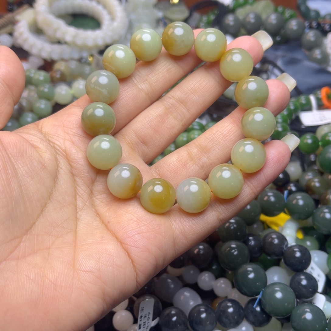 和田玉未镶嵌手链