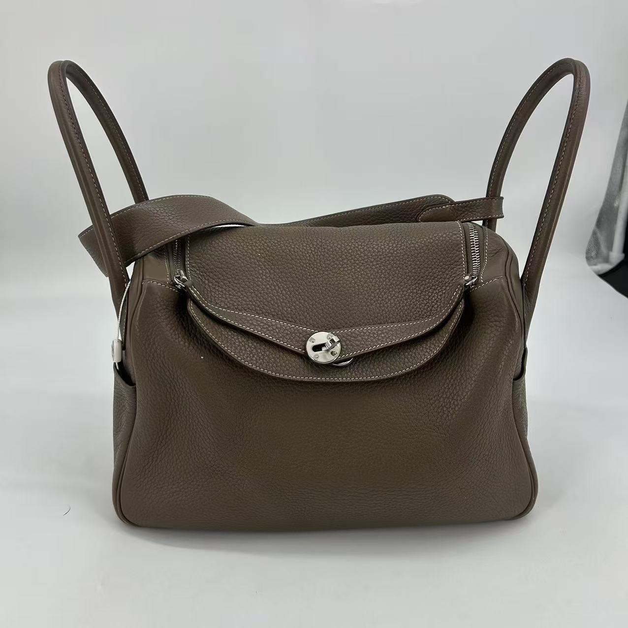 99新 Hermes/爱马仕 爱马仕lindy34大象灰R银扣单肩包8692092定