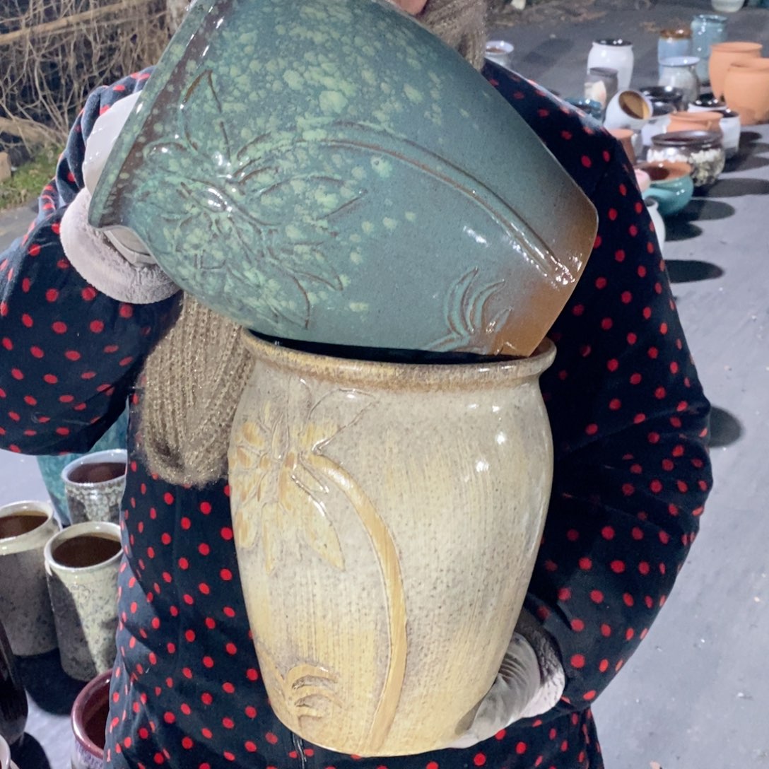 红陶口20高25～～～