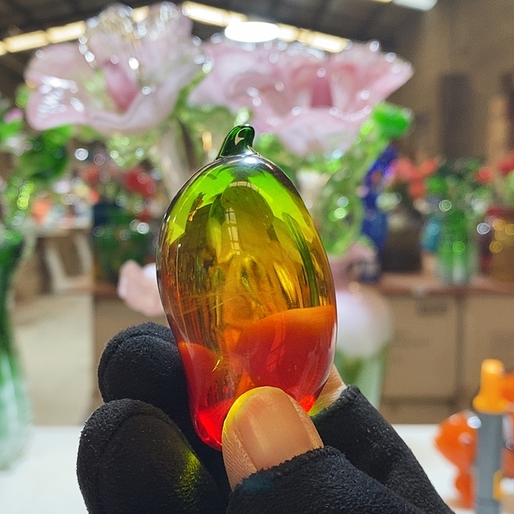 彩***条芒果高5厘米宽8厘米