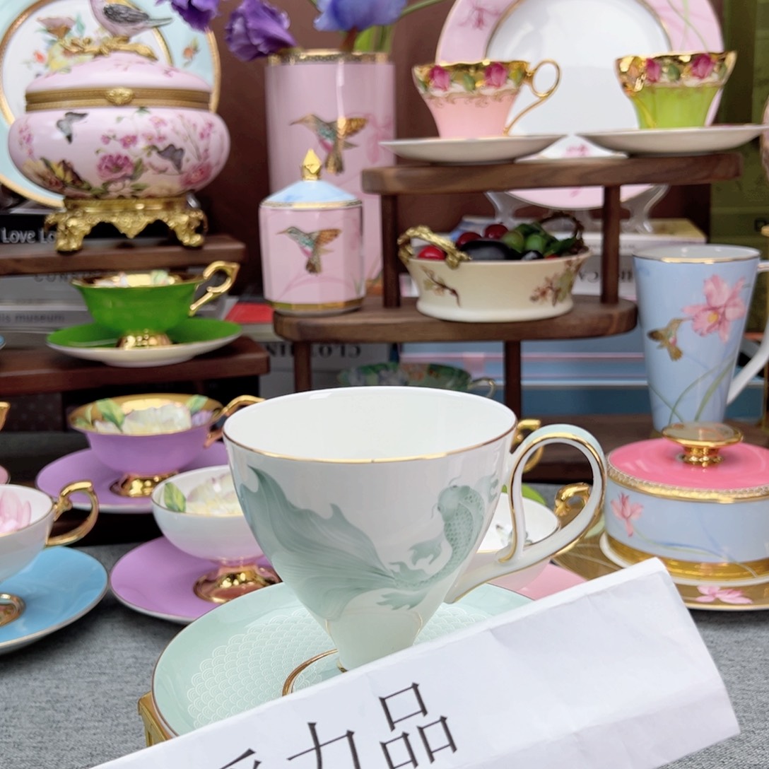 开播浮力锦鲤青色杯碟……….