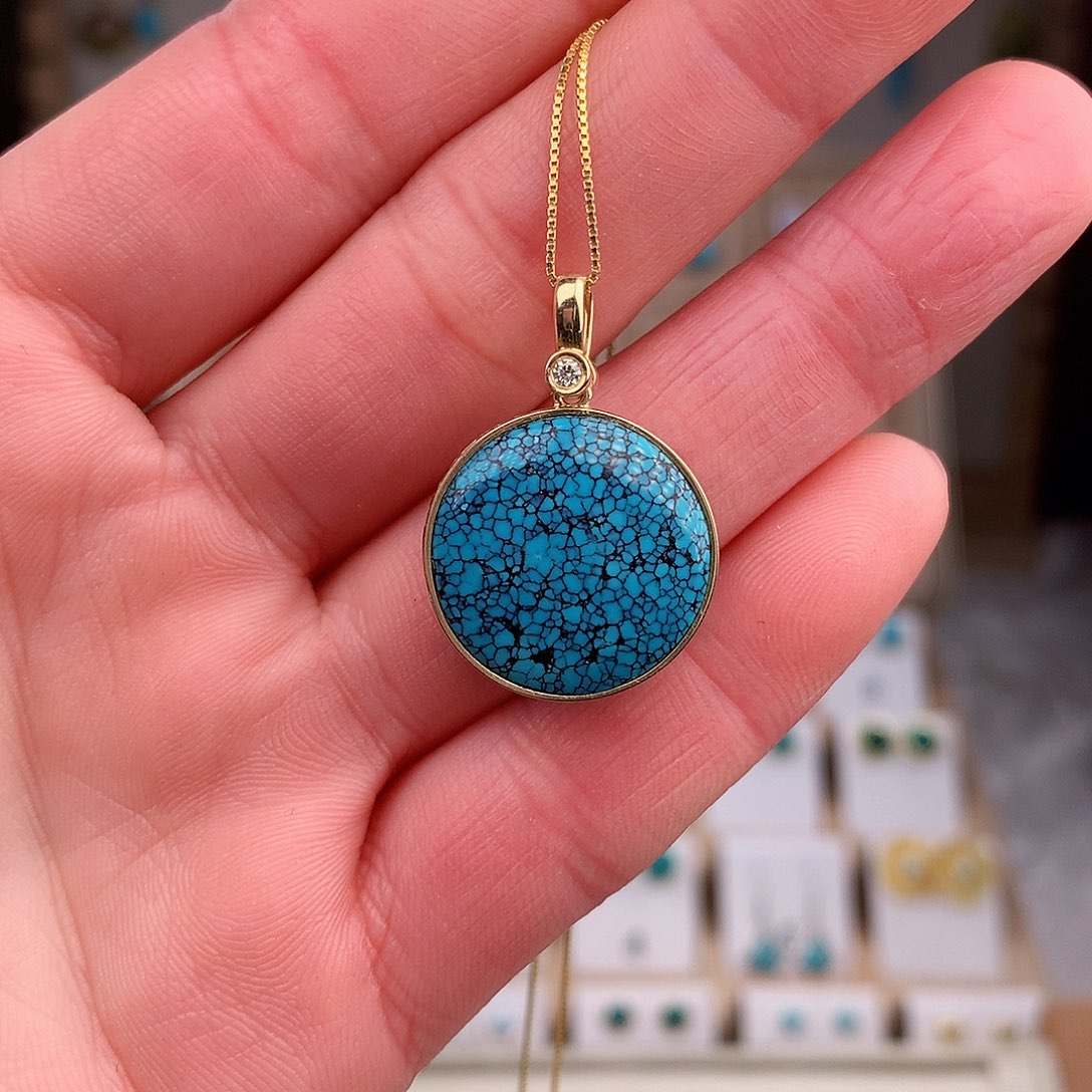 绿松石颈饰18K金镶嵌