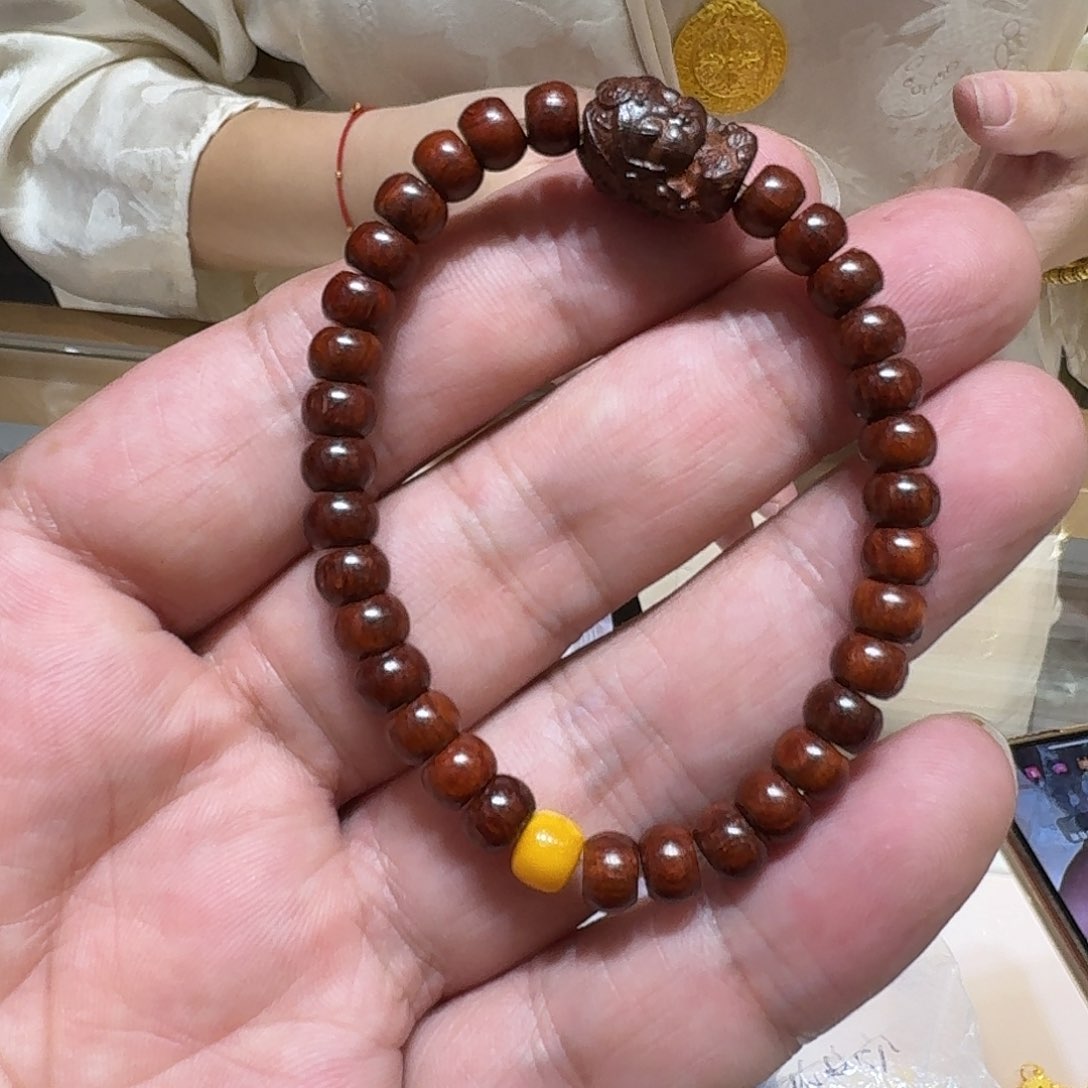 小叶紫檀带扎吉拉姆手串